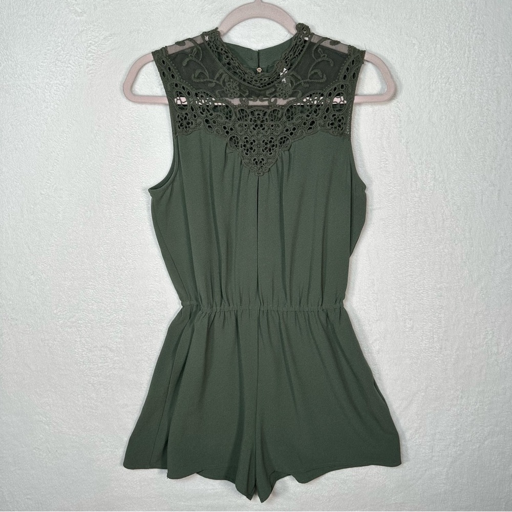 Xhilaration Olive Green Romper Lace Detailing Pockets Shorts Size Medium Elastic